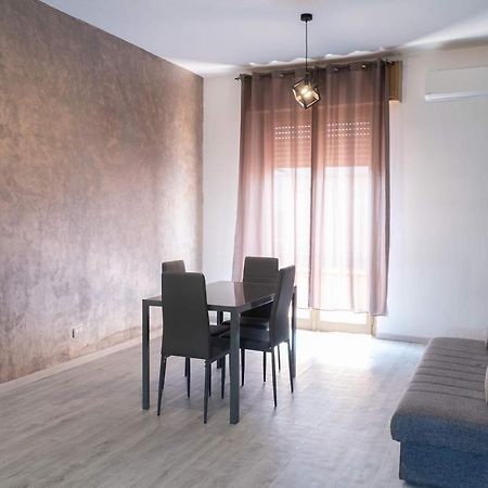 Monfalcone City Room Rental Apartment Cagliari Ngoại thất bức ảnh
