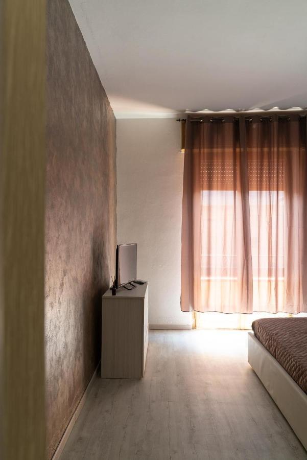 Monfalcone City Room Rental Apartment Cagliari Ngoại thất bức ảnh