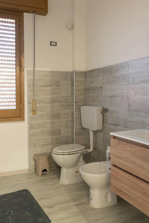 Monfalcone City Room Rental Apartment Cagliari Ngoại thất bức ảnh